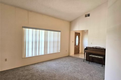 Villa ou maison à vendre à Kissimmee, Floride: 4 chambres, 169.83 m2 № 2132381 - photo 4