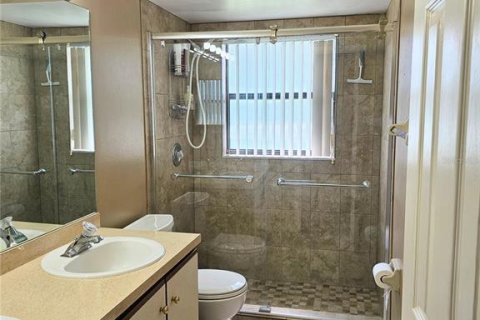 Villa ou maison à vendre à Kissimmee, Floride: 4 chambres, 169.83 m2 № 2132381 - photo 15