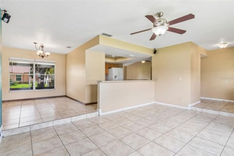 Villa ou maison à vendre à Orlando, Floride: 3 chambres, 141.95 m2 № 2349667 - photo 19