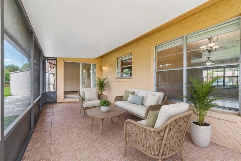 Villa ou maison à vendre à Orlando, Floride: 3 chambres, 141.95 m2 № 2349667 - photo 17