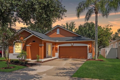House in Windermere, Florida 3 bedrooms, 180.88 sq.m. № 1869770 - photo 2