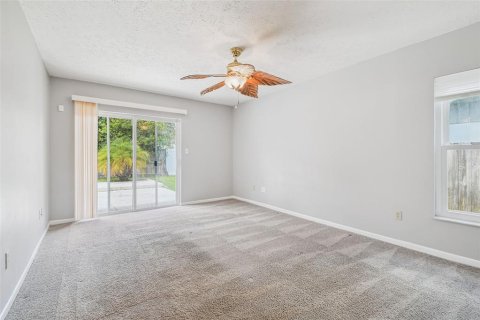 House in Tampa, Florida 4 bedrooms, 177.72 sq.m. № 1882682 - photo 23