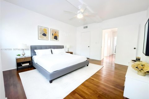 Снять в аренду квартиру в Майами-Бич, Флорида 1 спальня, 72.46м2, № 2029202 - фото 17
