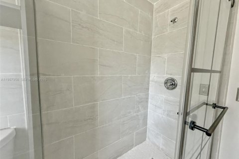 Снять в аренду квартиру в Майами-Бич, Флорида 1 спальня, 72.46м2, № 2029202 - фото 14