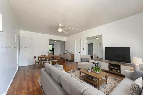 Квартира в Майами-Бич, Флорида 1 спальня, 72.46м2 № 2029202