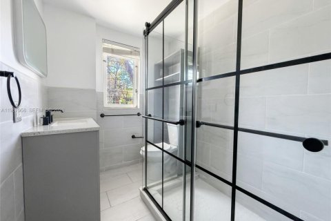 Снять в аренду квартиру в Майами-Бич, Флорида 1 спальня, 72.46м2, № 2029202 - фото 13