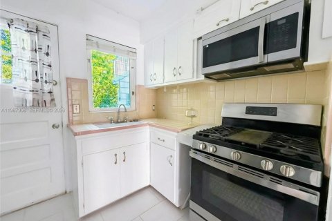 Снять в аренду квартиру в Майами-Бич, Флорида 1 спальня, 72.46м2, № 2029202 - фото 9