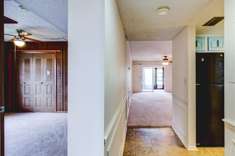 Condo in Winter Haven, Florida, 3 bedrooms № 2217764 - photo 19