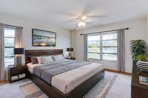 Condo in Winter Haven, Florida, 3 bedrooms № 2217764 - photo 15