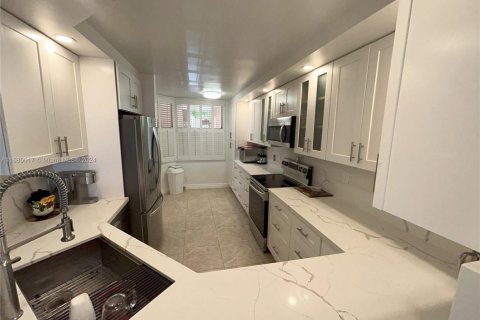 Condominio en venta en Sunrise, Florida, 3 dormitorios, 147.71 m2 № 1409377 - foto 19