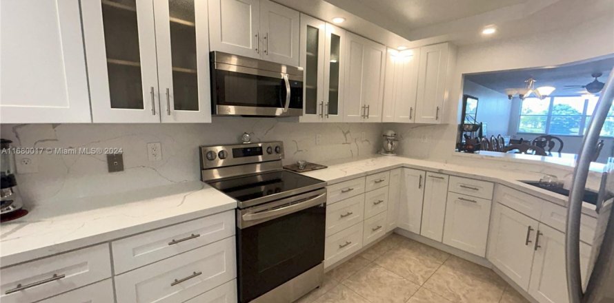 Condominio en Sunrise, Florida, 3 dormitorios № 1409377
