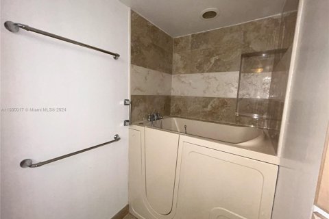 Condominio en venta en Sunrise, Florida, 3 dormitorios, 147.71 m2 № 1409377 - foto 8