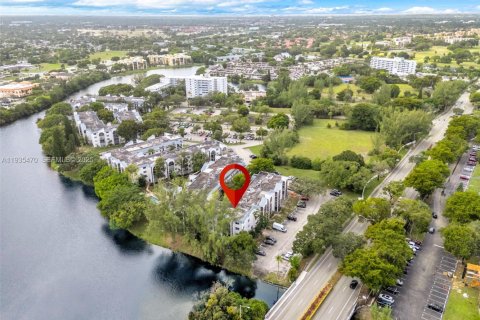 Copropriété à vendre à Lauderhill, Floride: 2 chambres, 111.48 m2 № 2089300 - photo 27