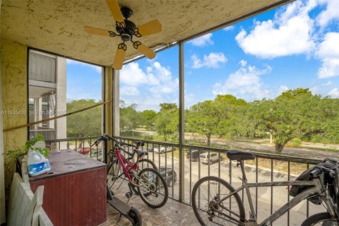 Copropriété à vendre à Lauderhill, Floride: 2 chambres, 111.48 m2 № 2089300 - photo 19