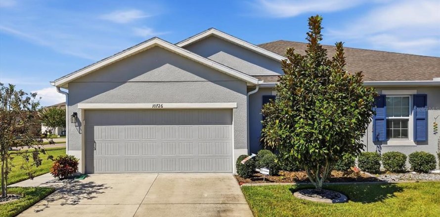 Villa ou maison à Land O' Lakes, Floride 3 chambres, 142.33 m2 № 2419873