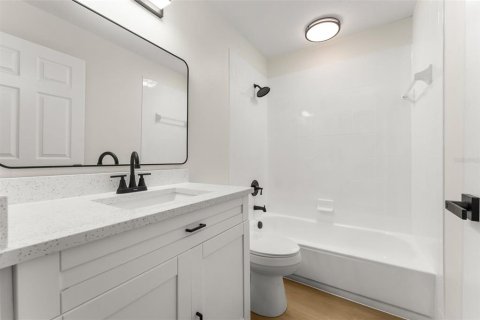 Villa ou maison à vendre à Morriston, Floride: 4 chambres, 202.34 m2 № 2438384 - photo 25