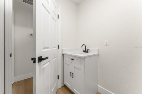 Villa ou maison à vendre à Morriston, Floride: 4 chambres, 202.34 m2 № 2438384 - photo 30