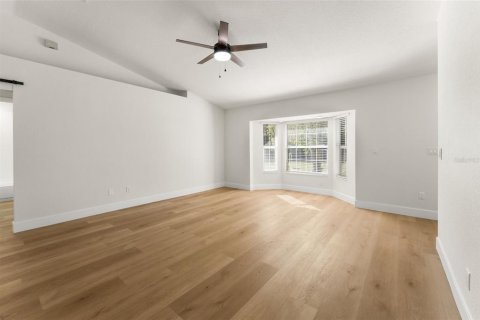 Villa ou maison à vendre à Morriston, Floride: 4 chambres, 202.34 m2 № 2438384 - photo 10