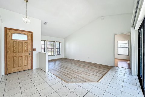 House in Orlando, Florida 3 bedrooms, 150.78 sq.m. № 1856091 - photo 19