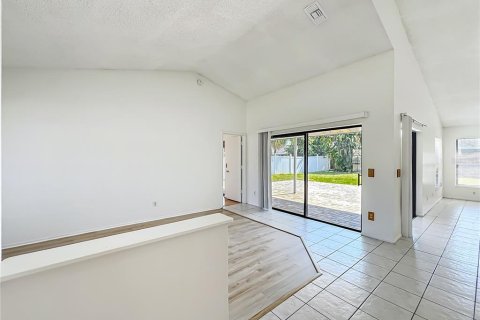 House in Orlando, Florida 3 bedrooms, 150.78 sq.m. № 1856091 - photo 25