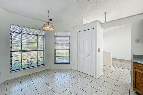 House in Orlando, Florida 3 bedrooms, 150.78 sq.m. № 1856091 - photo 13