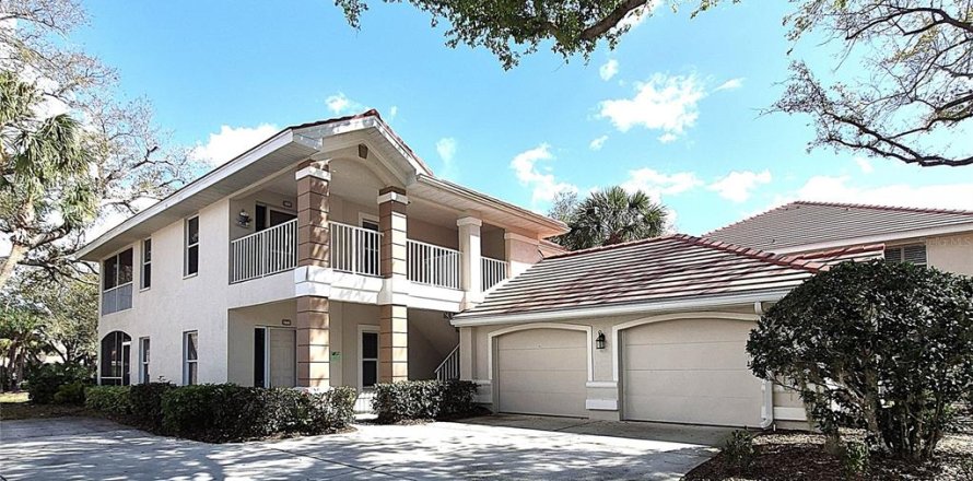 Condo in Port Charlotte, Florida, 2 bedrooms № 2221642