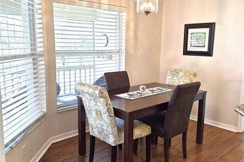 Condo in Port Charlotte, Florida, 2 bedrooms № 2221642 - photo 11
