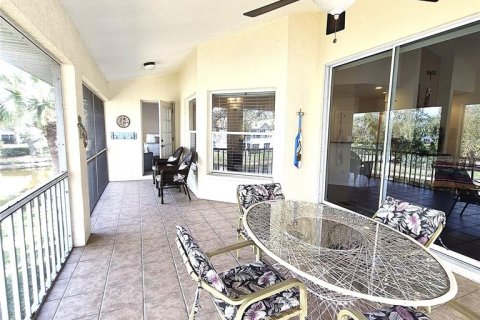 Condo in Port Charlotte, Florida, 2 bedrooms № 2221642 - photo 27