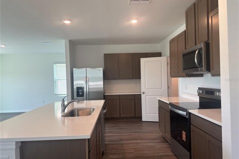 Casa en alquiler en Land O' Lakes, Florida, 4 dormitorios, 214.14 m2 № 1724966 - foto 5
