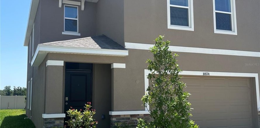House in ANGELINE in Land O' Lakes, Florida 4 bedrooms, 214.14 sq.m. № 1724966