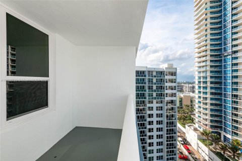 Copropriété à louer à Hollywood, Floride: 1 chambre, 79.9 m2 № 1860983 - photo 29