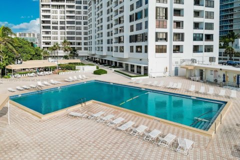 Copropriété à louer à Hollywood, Floride: 1 chambre, 79.9 m2 № 1860983 - photo 30