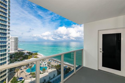 Copropriété à louer à Hollywood, Floride: 1 chambre, 79.9 m2 № 1860983 - photo 6