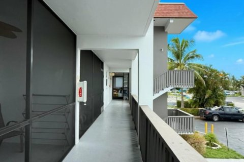 Condo in Pompano Beach, Florida, 2 bedrooms  № 2279306 - photo 15