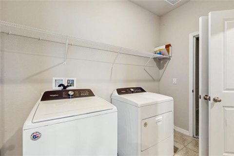 Adosado en venta en Bradenton, Florida, 3 dormitorios, 192.21 m2 № 1681639 - foto 15
