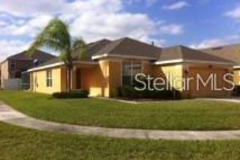 Villa ou maison à Kissimmee, Floride 4 chambres, 146.97 m2 № 2371268