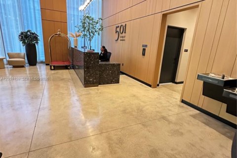 Copropriété à louer à Miami, Floride: 2 chambres, 77.57 m2 № 2170490 - photo 2