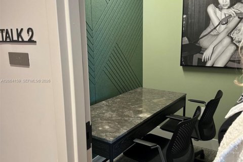 Copropriété à louer à Miami, Floride: 2 chambres, 77.57 m2 № 2170490 - photo 28
