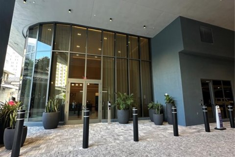 Copropriété à louer à Miami, Floride: 2 chambres, 77.57 m2 № 2170490 - photo 4