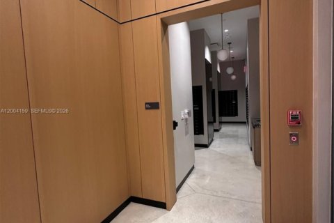 Copropriété à louer à Miami, Floride: 2 chambres, 77.57 m2 № 2170490 - photo 19