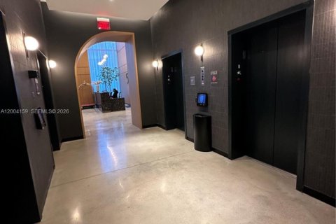 Copropriété à louer à Miami, Floride: 2 chambres, 77.57 m2 № 2170490 - photo 5