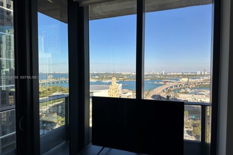 Copropriété à louer à Miami, Floride: 2 chambres, 77.57 m2 № 2170490 - photo 11
