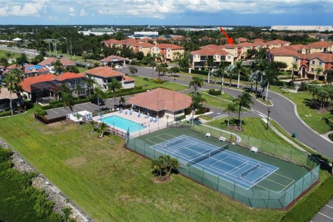 Townhouse in Palmetto, Florida 4 bedrooms, 264.59 sq.m. № 2217130 - photo 28