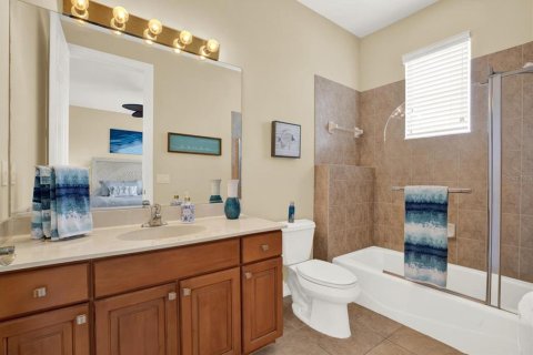 Townhouse in Palmetto, Florida 4 bedrooms, 264.59 sq.m. № 2217130 - photo 15