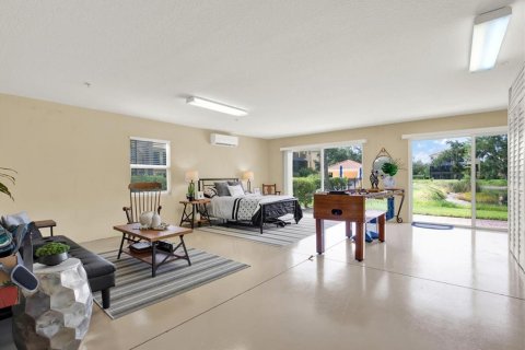 Townhouse in Palmetto, Florida 4 bedrooms, 264.59 sq.m. № 2217130 - photo 18