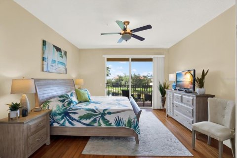 Townhouse in Palmetto, Florida 4 bedrooms, 264.59 sq.m. № 2217130 - photo 9