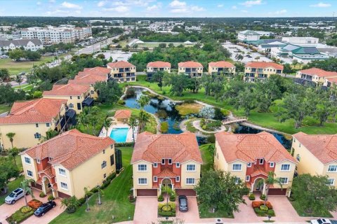 Townhouse in Palmetto, Florida 4 bedrooms, 264.59 sq.m. № 2217130 - photo 23