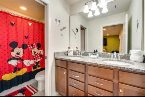 Townhouse in Kissimmee, Florida 4 bedrooms, 195.28 sq.m. № 1791287 - photo 21