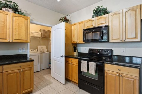 Купить кондоминиум в Киссимми, Флорида 4 комнаты, 130.25м2, № 2227737 - фото 13