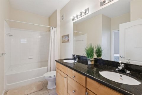 Купить кондоминиум в Киссимми, Флорида 4 комнаты, 130.25м2, № 2227737 - фото 23